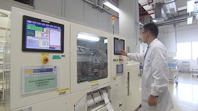 外企守“滬”記② 奧特斯2000余名員工駐廠堅守，保障全球智能手機供應鏈